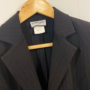 Breaking Loose Blazer Size:5/6 Black